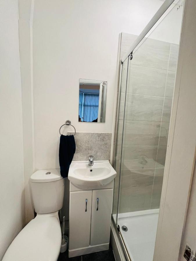 Luxury Double & Single Rooms With En-Suite Private Bathroom In City Centre Stoke On Trent エクステリア 写真