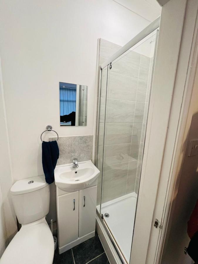 Luxury Double & Single Rooms With En-Suite Private Bathroom In City Centre Stoke On Trent エクステリア 写真